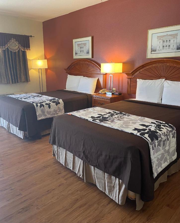 Relax Inn Dilley Luaran gambar